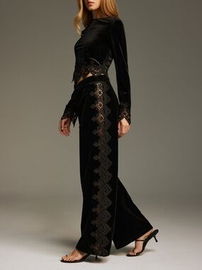 Commense Side Lace Panel Velvet Straight-Leg Pants Medium